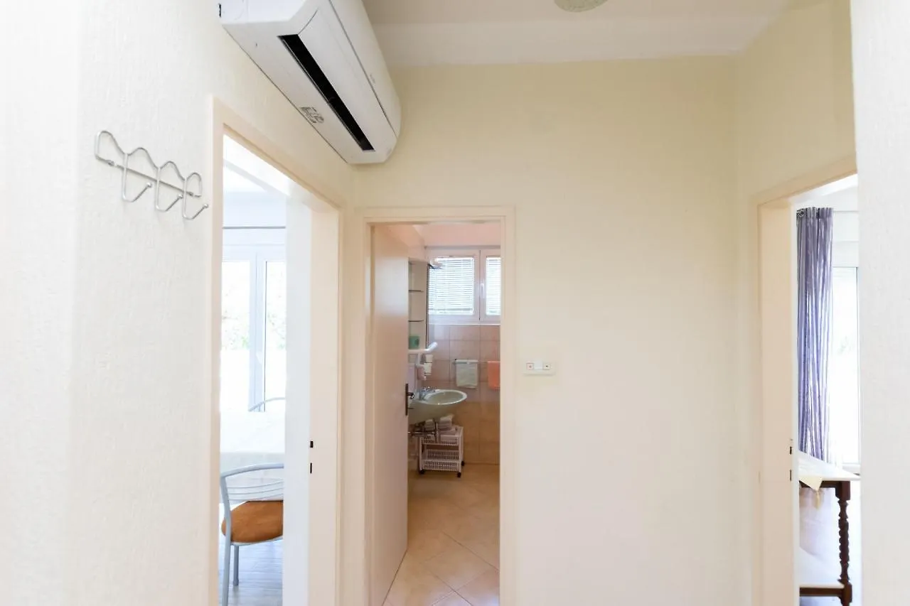 Apartments Marija Sabina Lopar