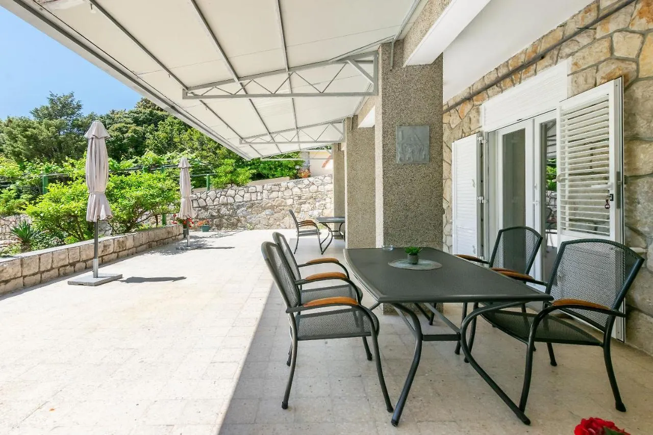 Apartments Marija Sabina Lopar